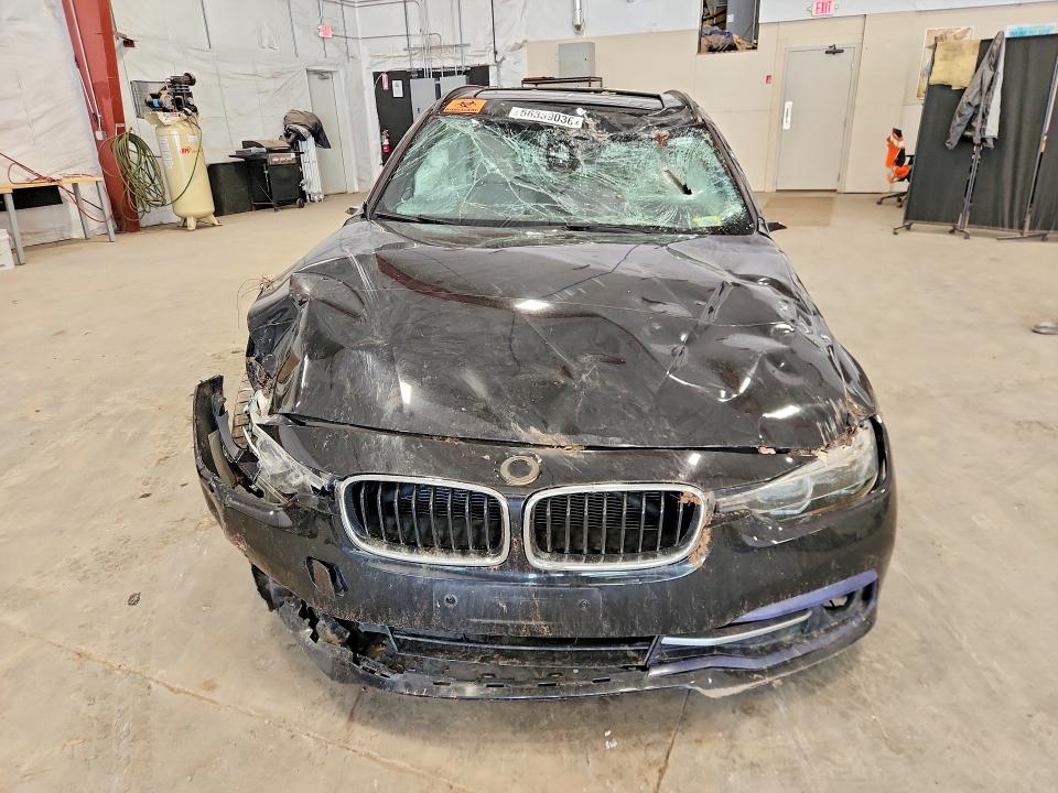 Photo 5 from auction – 2018 BMW 328 with VIN WBA8J1C54JA019219