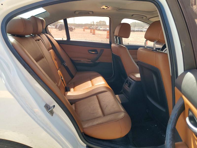 Photo 10 from auction – 2011 BMW 328 with VIN WBAPK7C51BA463168