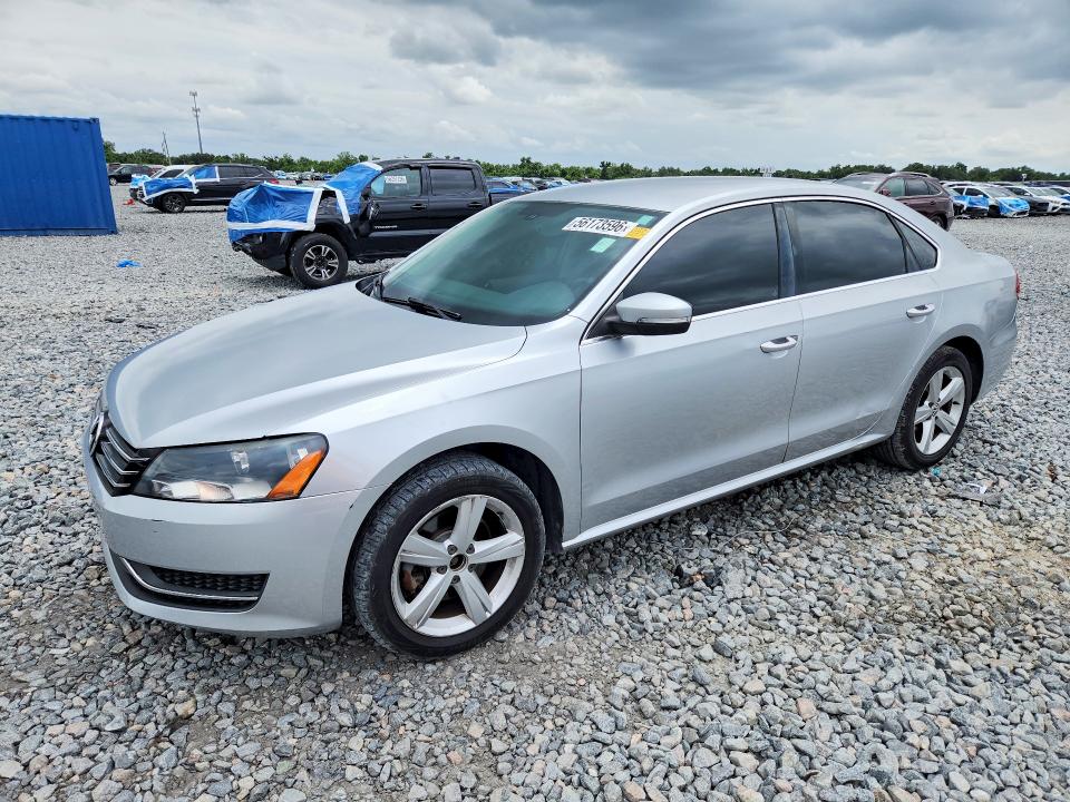 2013 VOLKSWAGEN PASSAT
