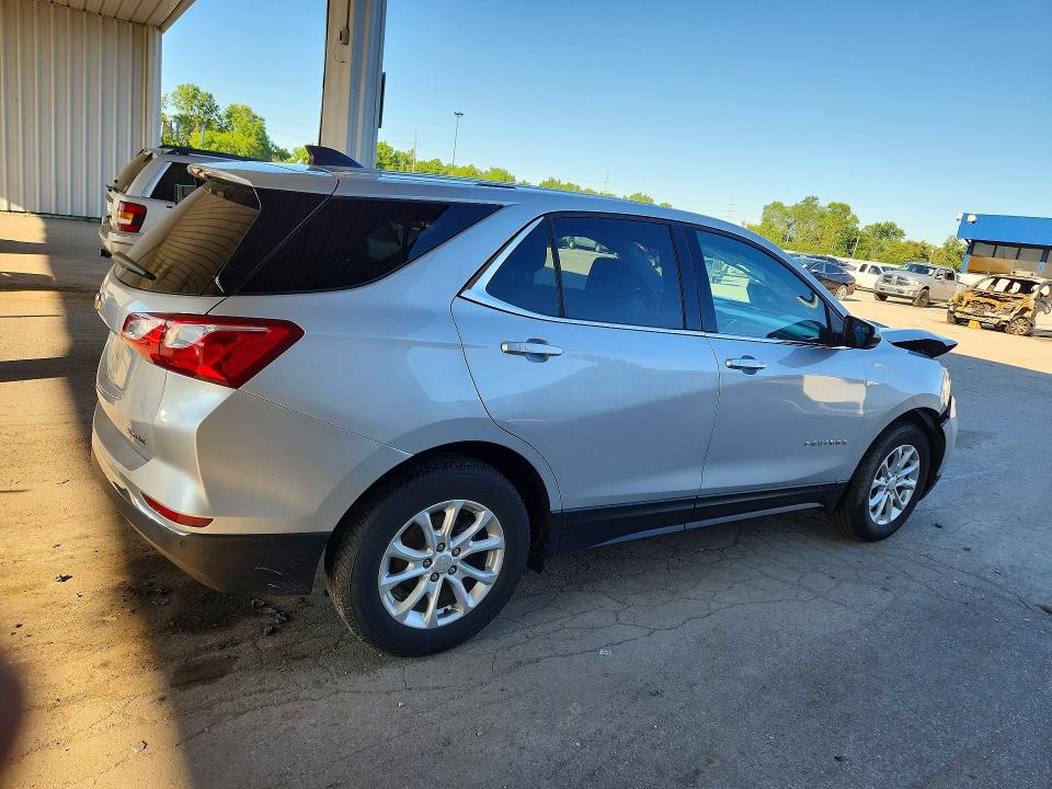 Photo 3 from auction – 2018 CHEVROLET EQUINOX with VIN 2GNAXSEVXJ6186310