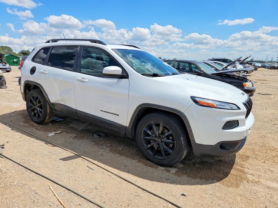 Photo 4 from auction – 2014 JEEP CHEROKEE with VIN 1C4PJMCS4EW296113