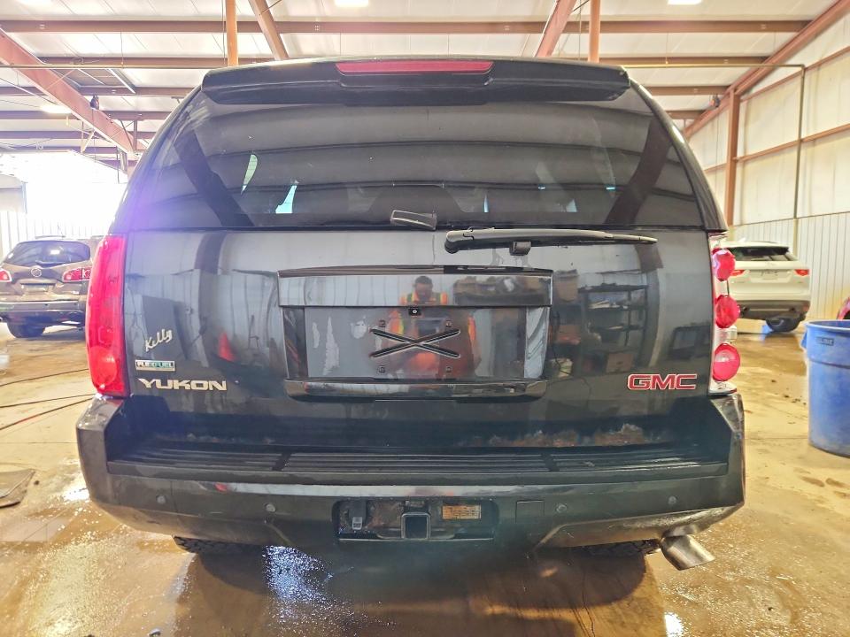 Photo 6 from auction – 2011 GMC YUKON with VIN 1GKS2CE06BR246289