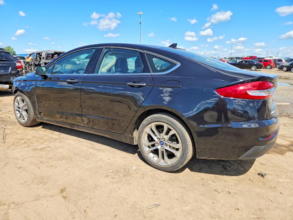 Foto 2 de la subasta – 2020 FORD FUSION con VIN 3FA6P0CD2LR259913