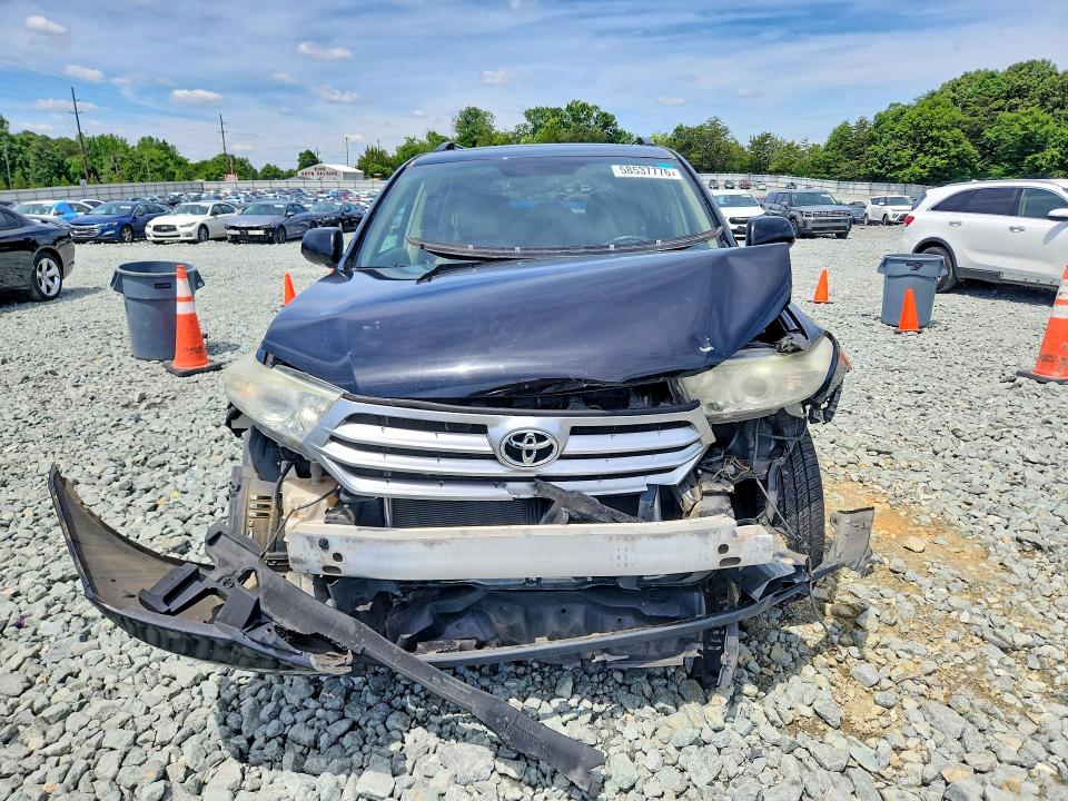 Photo 5 from auction – 2012 TOYOTA HIGHLANDER with VIN 5TDDK3EH1CS162877