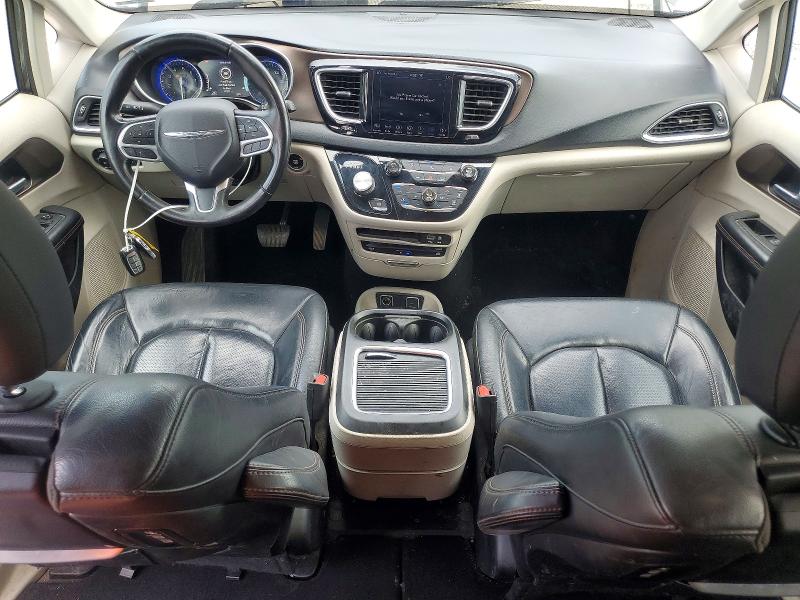 Photo 8 from auction – 2018 CHRYSLER PACIFICA with VIN 2C4RC1EGXJR260861