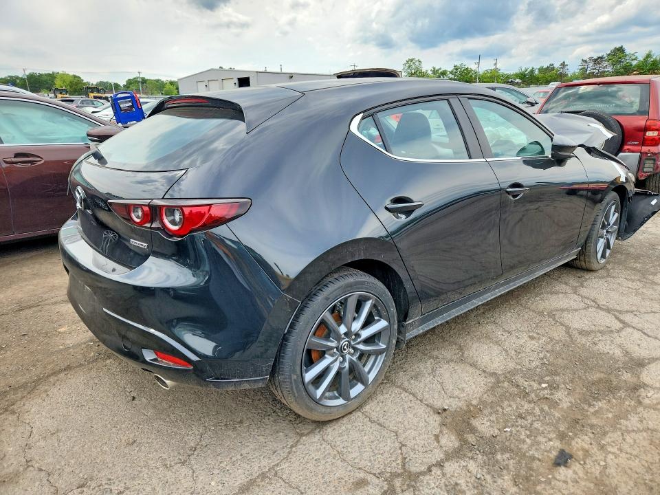 Photo 3 from auction – 2024 MAZDA 3 with VIN JM1BPALMXR1714377
