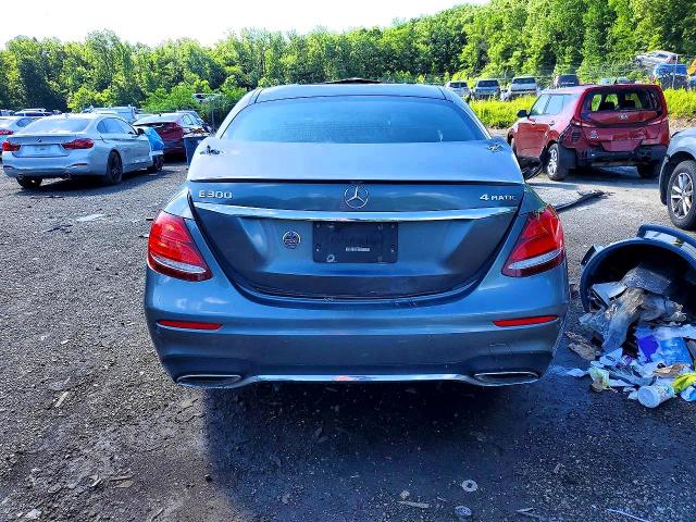 Photo 6 from auction – 2017 MERCEDES-BENZ E-CLASS with VIN WDDZF4KB7HA164353