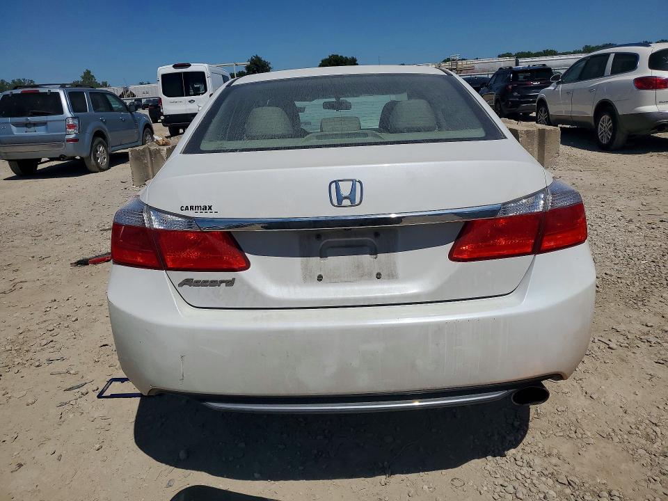 Photo 6 from auction – 2015 HONDA ACCORD with VIN 1HGCR2F31FA036283