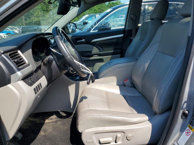 Zdjęcie 7 z aukcji – 2017 TOYOTA HIGHLANDER z VIN 5TDJZRFH1HS453774