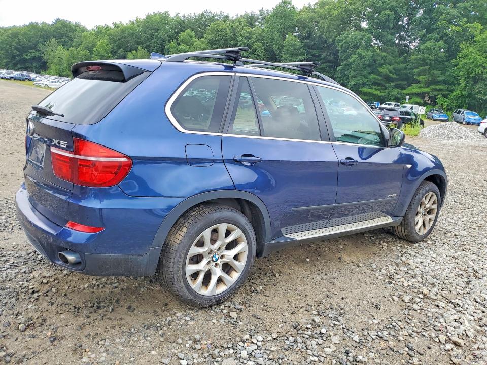 Photo 3 from auction – 2013 BMW X5 with VIN 5UXZV4C53D0B16176