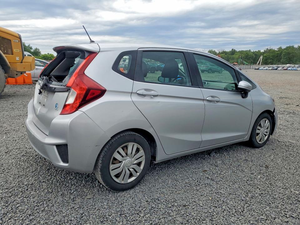 Photo 3 from auction – 2015 HONDA FIT with VIN 3HGGK5G53FM753858