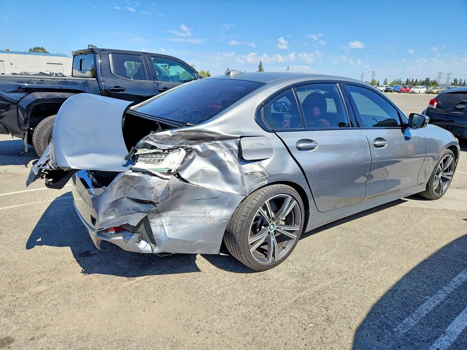 Photo 3 from auction – 2023 BMW 330I with VIN 3MW69FF01P8D41138