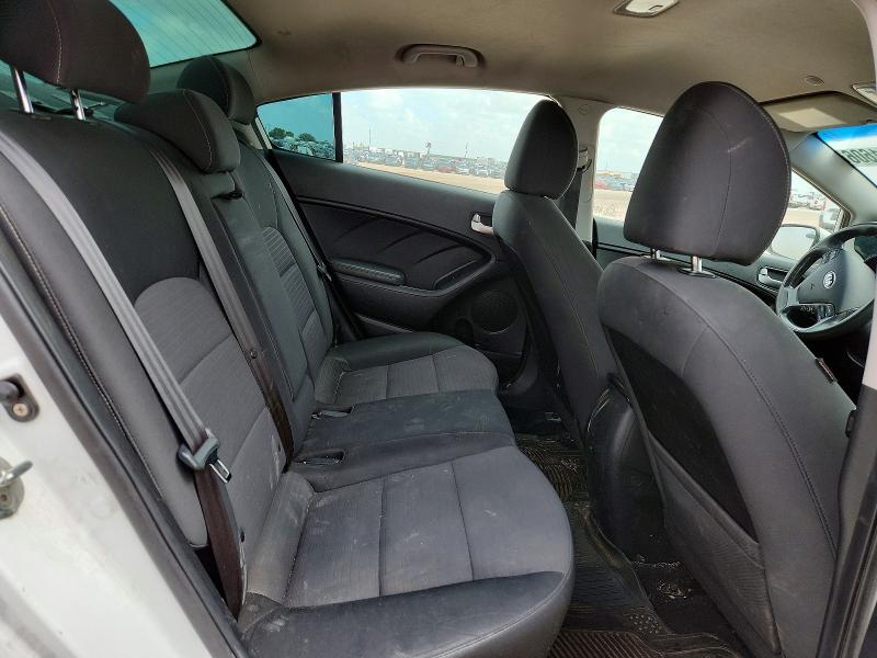 Photo 10 from auction – 2018 KIA FORTE with VIN 3KPFL4A76JE201334