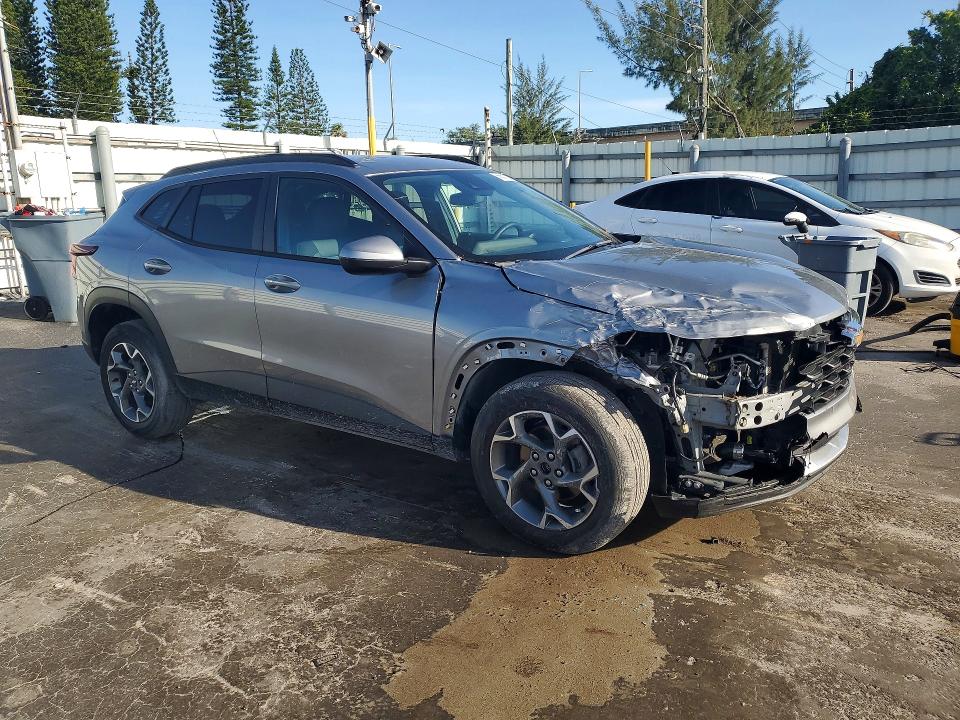 Photo 4 from auction – 2024 CHEVROLET TRAX with VIN KL77LHE27RC132891