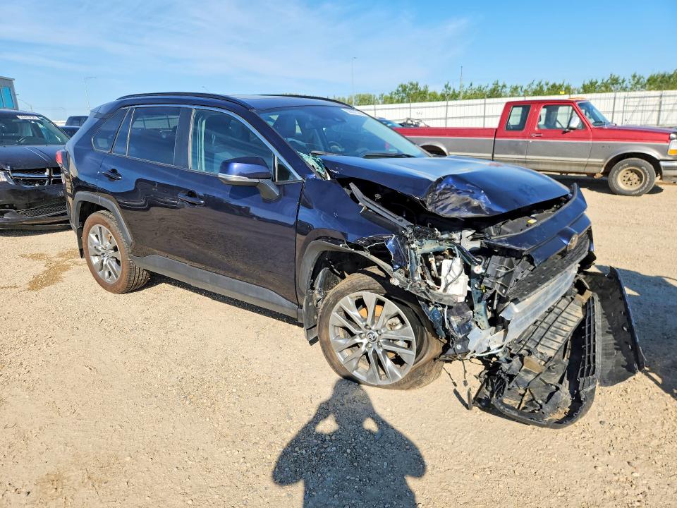 Photo 4 from auction – 2023 TOYOTA RAV4 with VIN 2T3R1RFV9PW360031