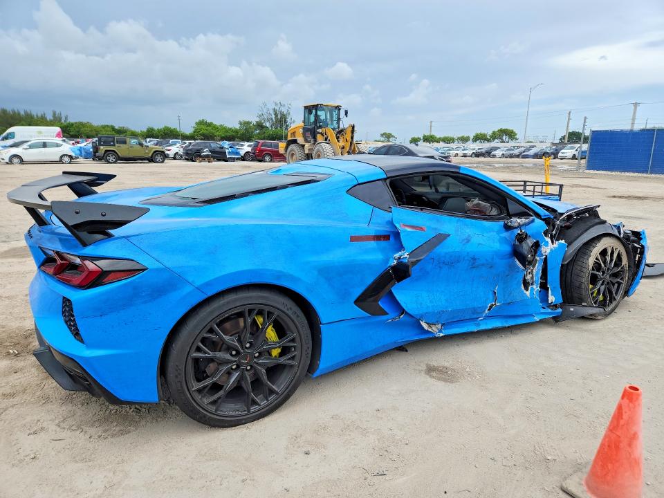Photo 3 from auction – 2023 CHEVROLET CORVETTE with VIN 1G1YC2D47P5111797