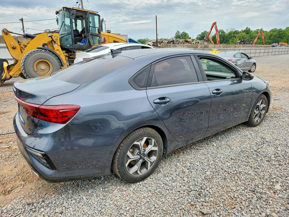 Photo 3 from auction – 2020 KIA FORTE with VIN 3KPF24AD4LE145468