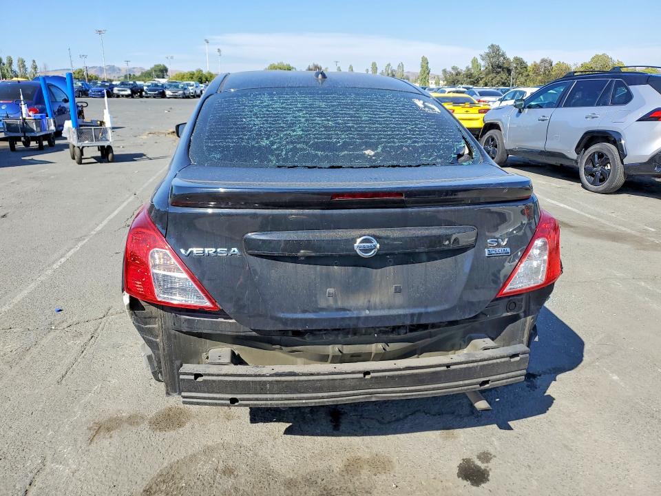 Photo 6 from auction – 2018 NISSAN VERSA with VIN 3N1CN7AP5JL832797
