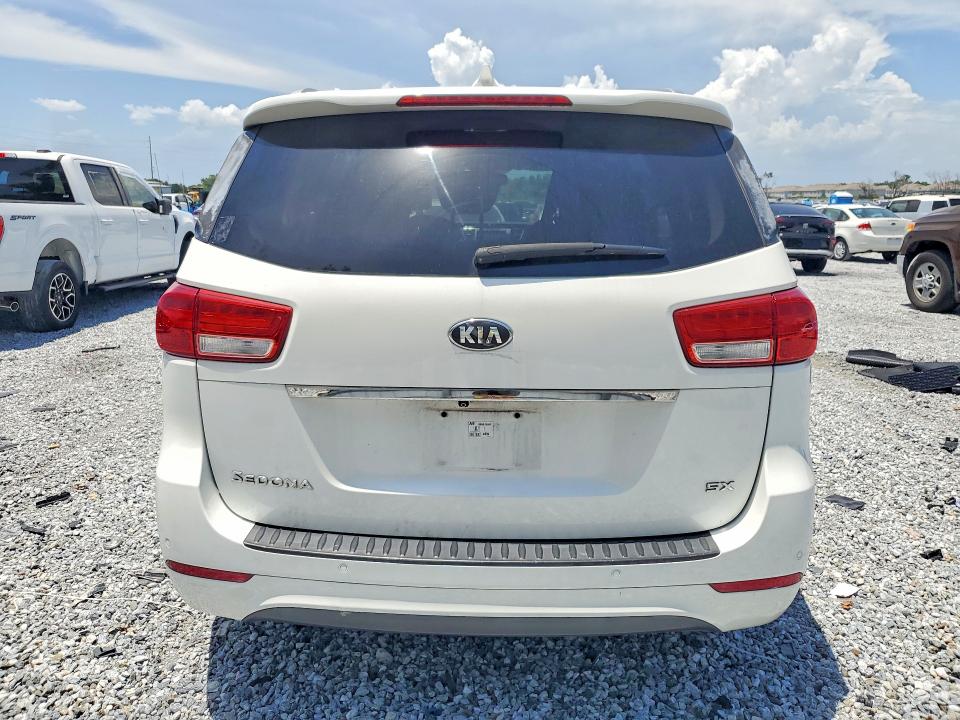 Photo 6 from auction – 2016 KIA SEDONA with VIN KNDMC5C13G6147057