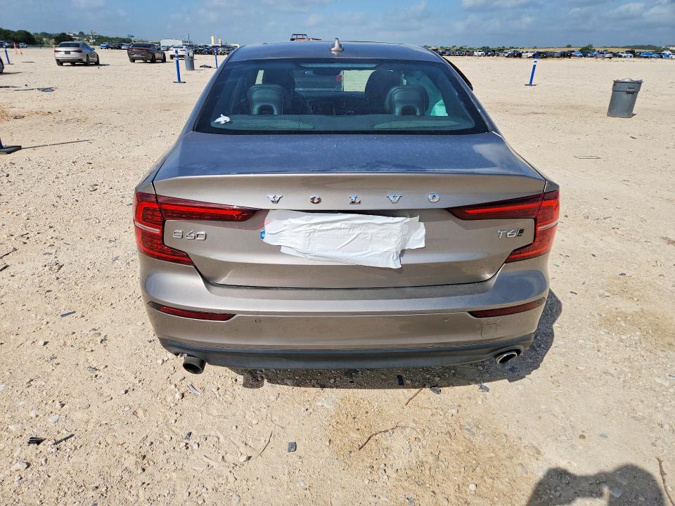 Photo 6 from auction – 2019 VOLVO S60 with VIN 7JRA22TK7KG004999