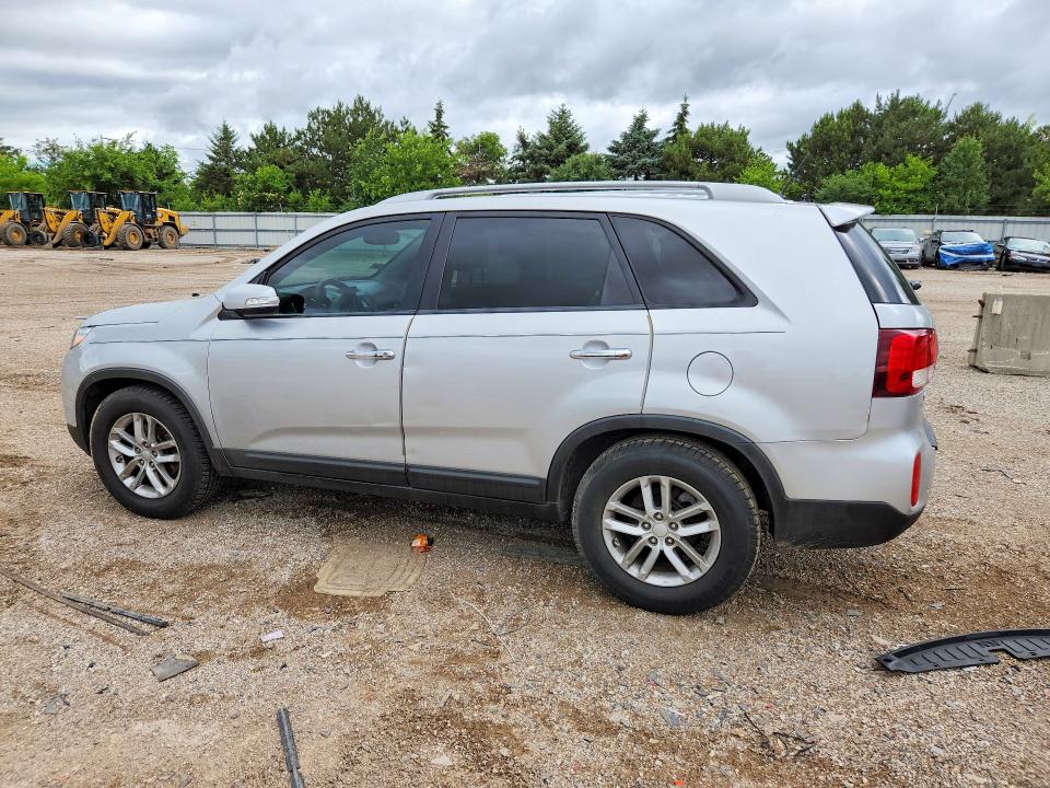Photo 2 from auction – 2014 KIA SORENTO with VIN 5XYKT3A62EG437195