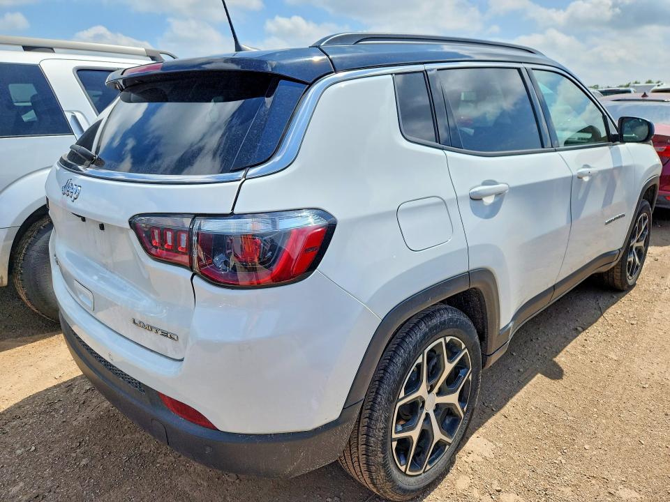 Photo 3 from auction – 2024 JEEP COMPASS with VIN 3C4NJDCNXRT105730