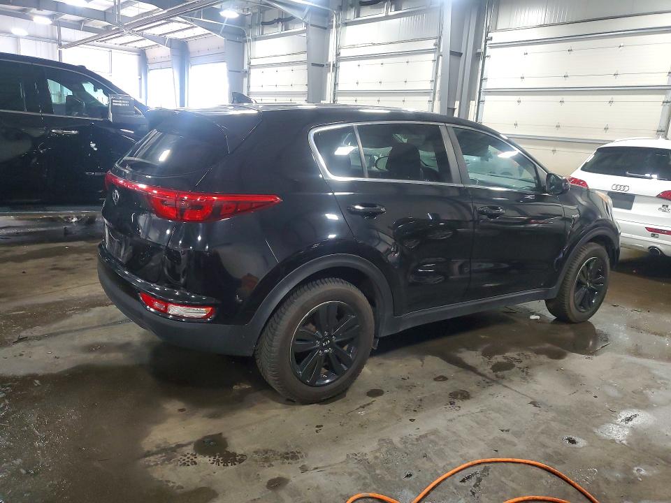 Photo 3 from auction – 2017 KIA SPORTAGE with VIN KNDPMCAC4H7078717