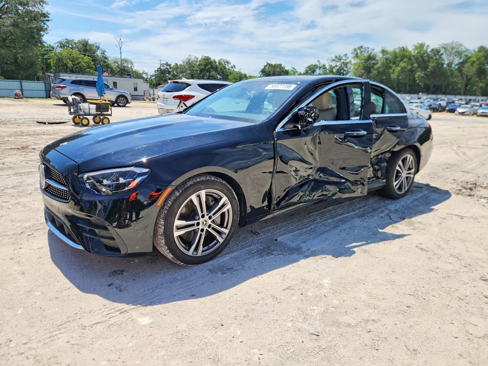 MERCEDES-BENZ E 2022 with VIN W1KZF8DB9NB057704 - Photo from auction