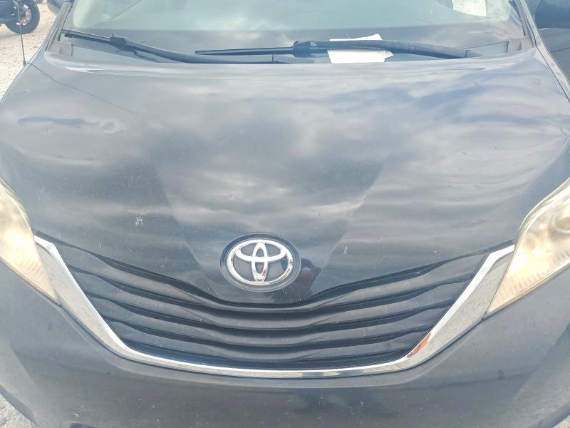 Photo 12 from auction – 2011 TOYOTA SIENNA with VIN 5TDKK3DCXBS113754