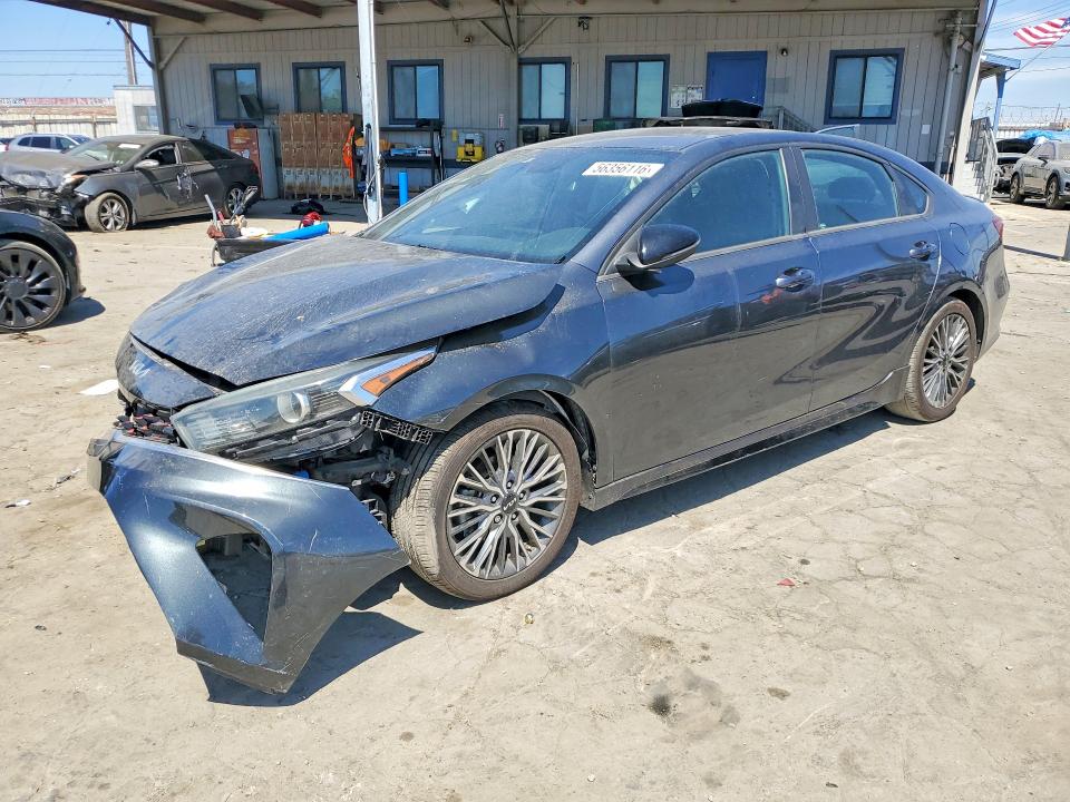 صورة رقم 1 من المزاد - 2022 KIA FORTE مع VIN 3KPF54AD2NE473000
