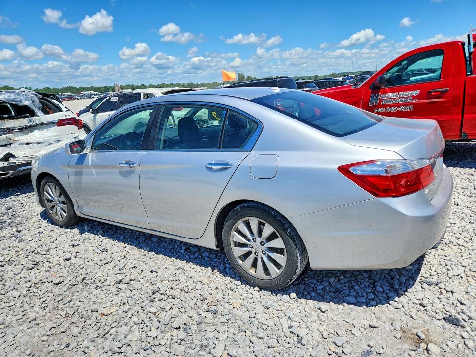 Photo 2 from auction – 2013 HONDA ACCORD with VIN 1HGCR2F83DA010650