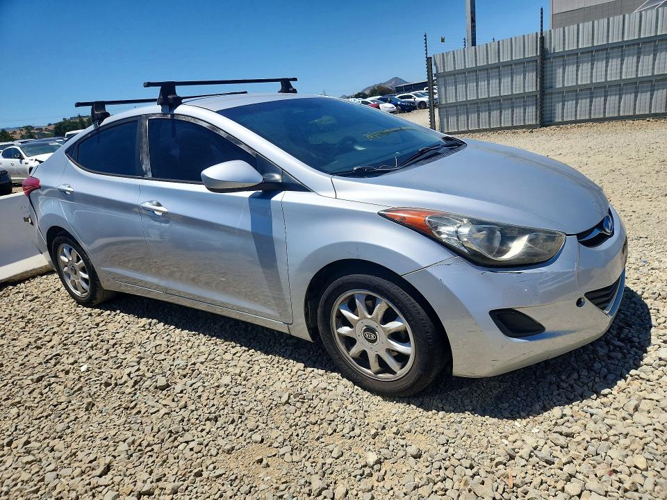 Photo 4 from auction – 2013 HYUNDAI ELANTRA with VIN 5NPDH4AE2DH225430