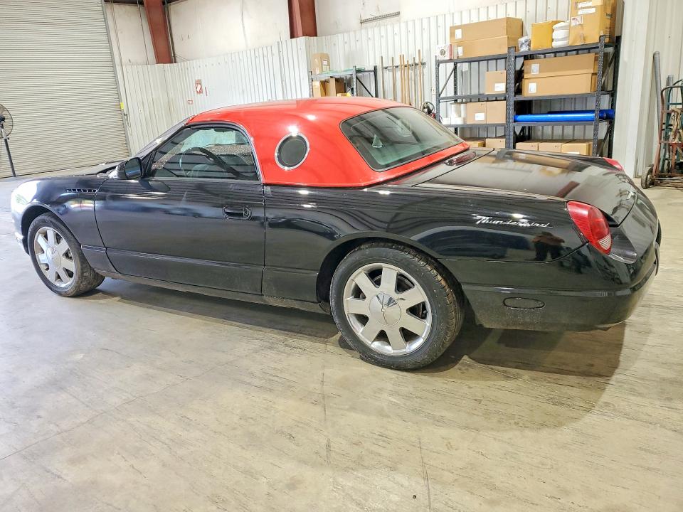 Photo 2 from auction – 2002 FORD THUNDERBIRD with VIN 1FAHP60A02Y111037