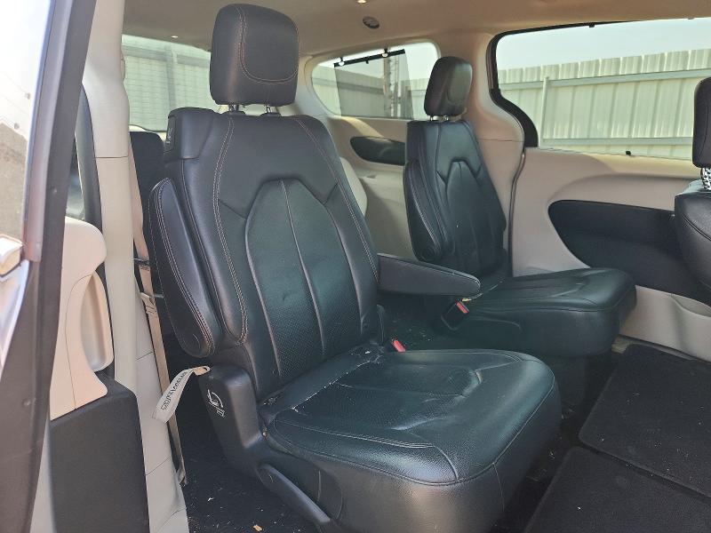 Photo 11 from auction – 2019 CHRYSLER PACIFICA with VIN 2C4RC1BG0KR665682