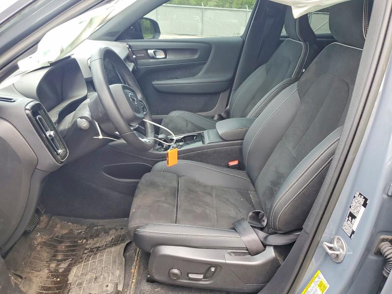 Photo 7 from auction – 2023 VOLVO XC40 with VIN YV4ED3UM3P2990680