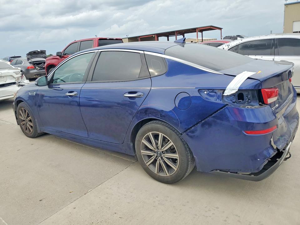 Photo 2 from auction – 2019 KIA OPTIMA with VIN 5XXGT4L30KG357117