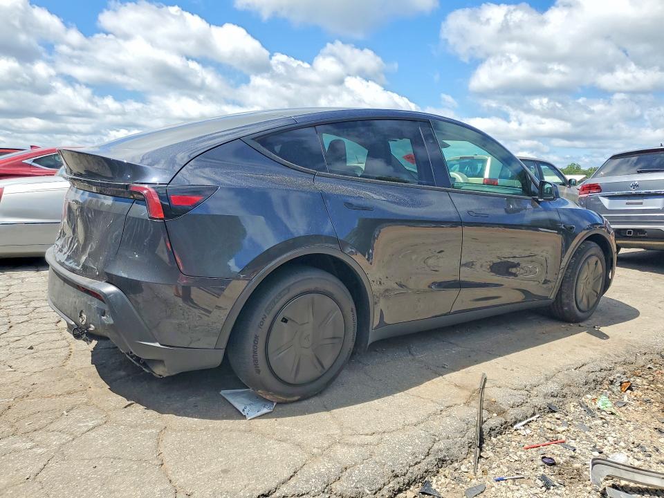 Photo 3 from auction – 2026 TESLA MODEL Y with VIN 7SAYGDED2TA626334