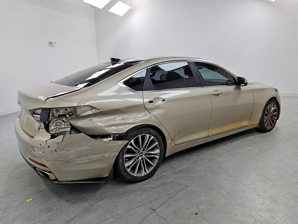 Photo 3 from auction – 2015 HYUNDAI GENESIS with VIN KMHGN4JEXFU075223