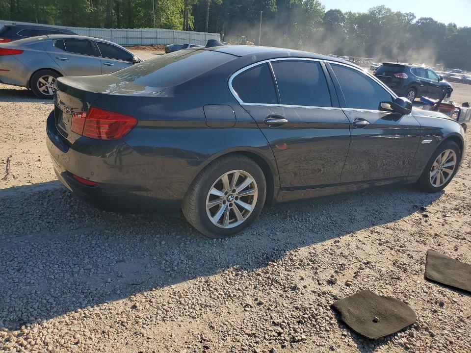 Photo 3 from auction – 2016 BMW 528 with VIN WBA5A7C51GG148868