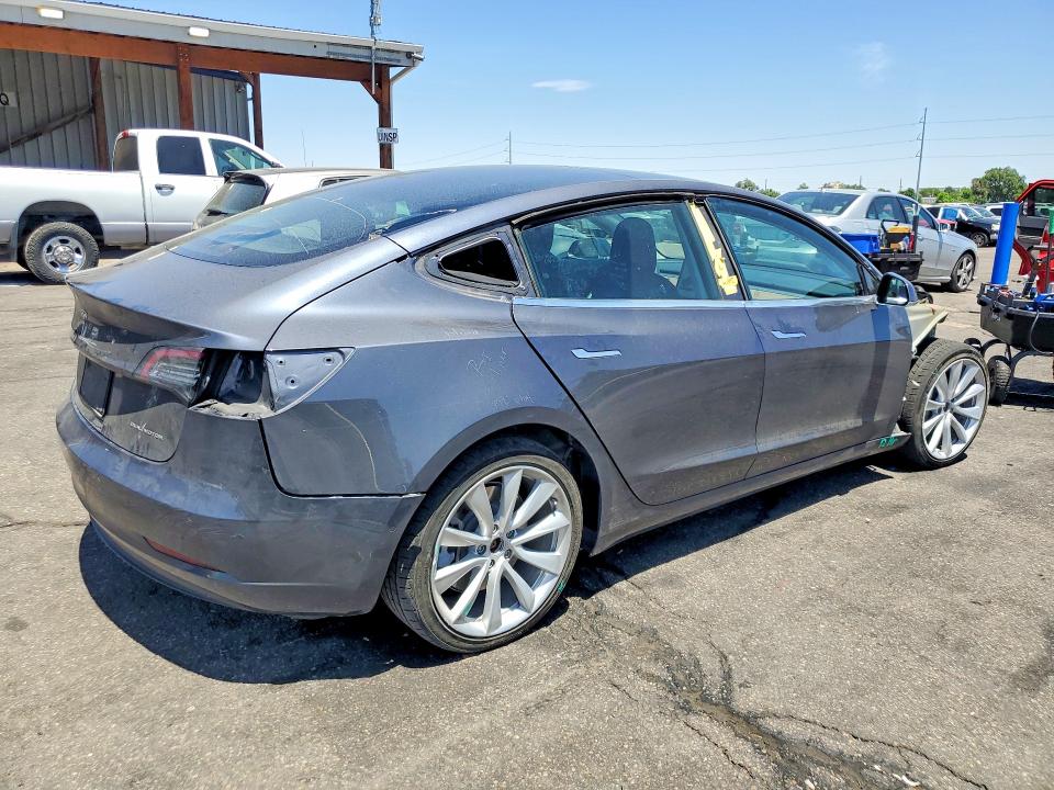 Photo 3 from auction – 2020 TESLA MODEL 3 with VIN 5YJ3E1EB7LF620137