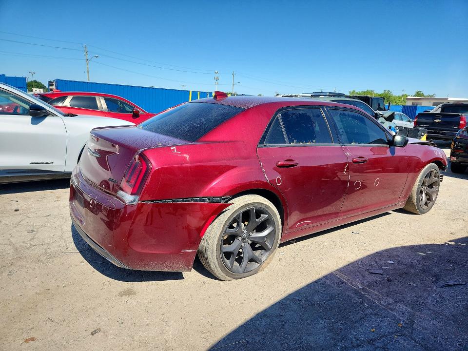 Photo 3 from auction – 2020 CHRYSLER 300 with VIN 2C3CCAAG8LH171976