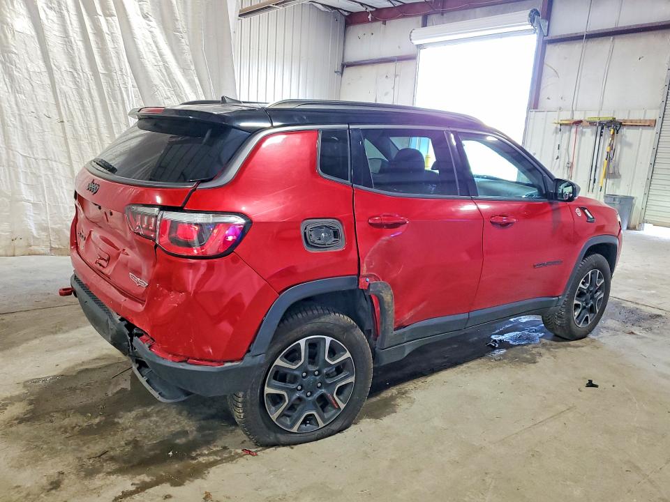 Photo 3 from auction – 2020 JEEP COMPASS with VIN 3C4NJDDB6LT214536