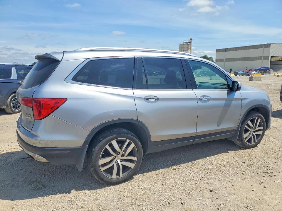 Photo 3 from auction – 2016 HONDA PILOT with VIN 5FNYF6H08GB114252