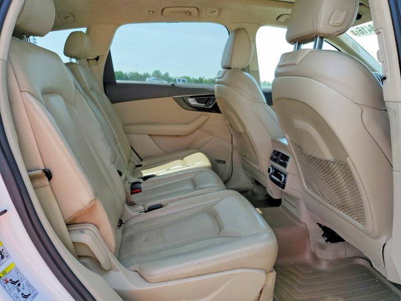 Zdjęcie 11 z aukcji – 2017 AUDI Q7 z VIN WA1VAAF70HD005615