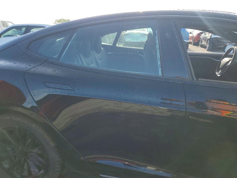 Photo 10 from auction – 2017 TESLA MODEL S with VIN 5YJSA1E29HF207294