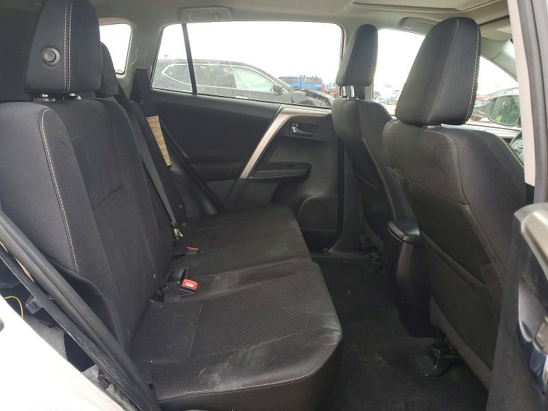 Photo 11 from auction – 2015 TOYOTA RAV4 with VIN 2T3RFREV6FW280168