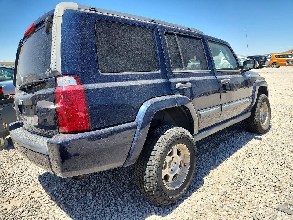 Photo 3 from auction – 2006 JEEP COMMANDER with VIN 1J8HG48KX6C141976