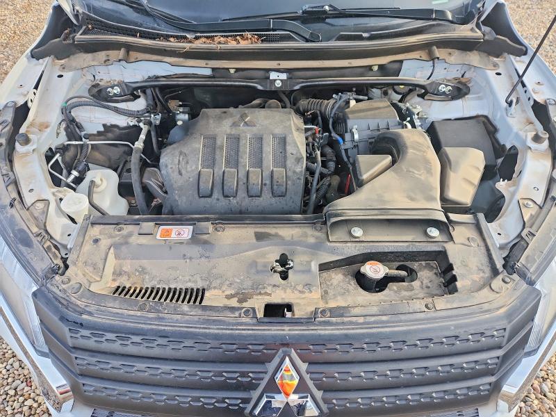 Photo 12 from auction – 2024 MITSUBISHI ECLIPSE with VIN JA4ATWAA8RZ007979