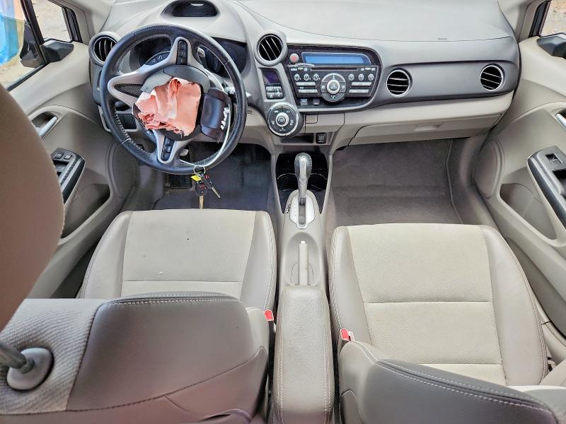 Photo 8 from auction – 2013 HONDA INSIGHT with VIN JHMZE2H71DS004900