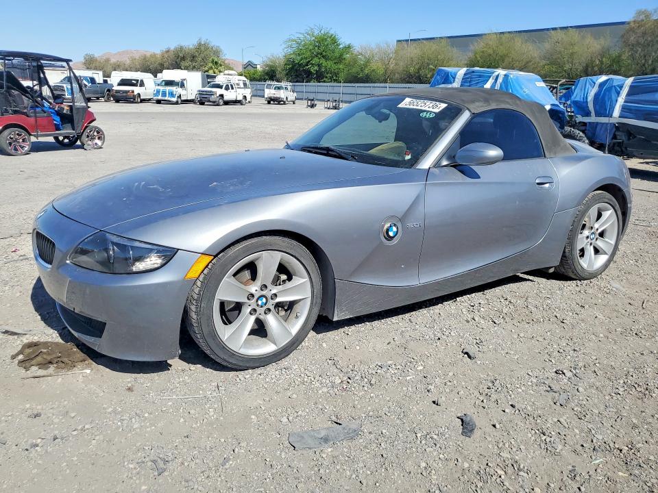 BMW Z4 2007 con VIN 4USBU33537LW71560 - Foto de la subasta